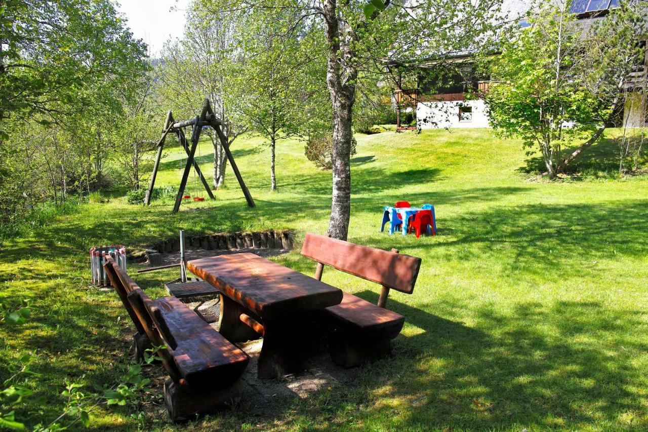 C2 Albmatte-Fewo , Hallenbad Aussenbecken Massagen Nebenan St. Blasien Exterior foto